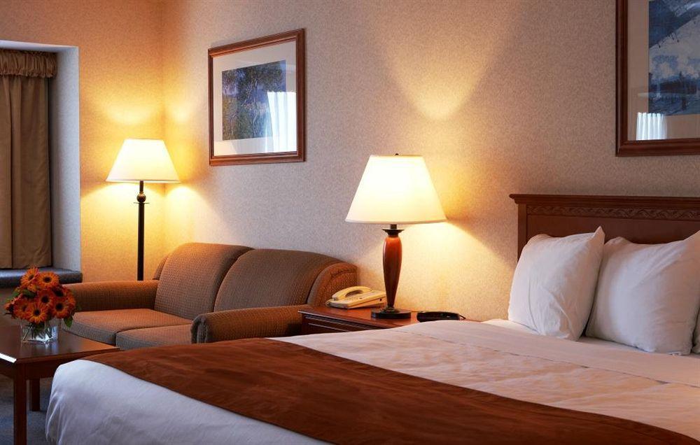 Comfort Inn & Suites Victoria Ngoại thất bức ảnh