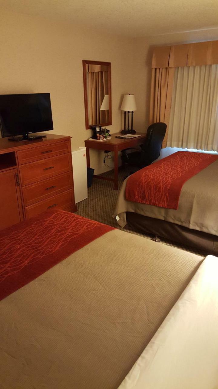 Comfort Inn & Suites Victoria Ngoại thất bức ảnh